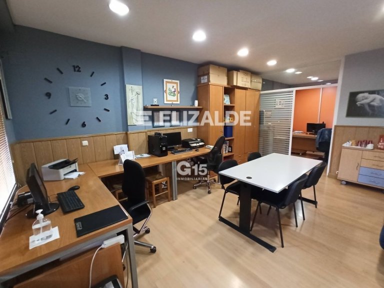 Foto 2 de LOCAL EN LARRATXO