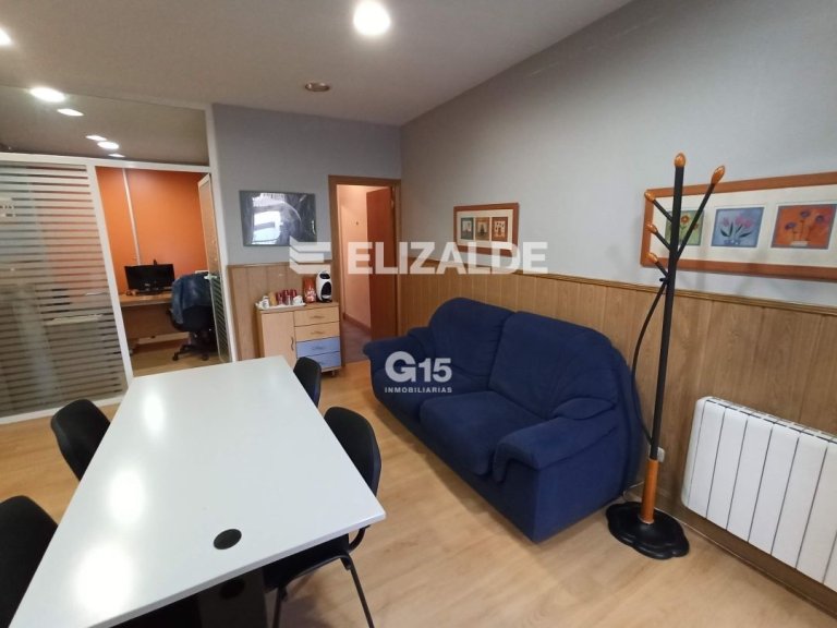 Foto 3 de LOCAL EN LARRATXO