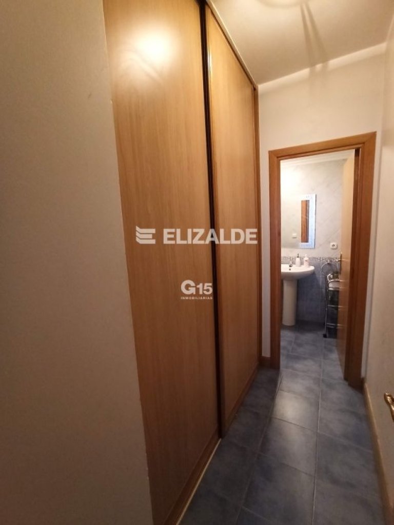 Foto 9 de LOCAL EN LARRATXO