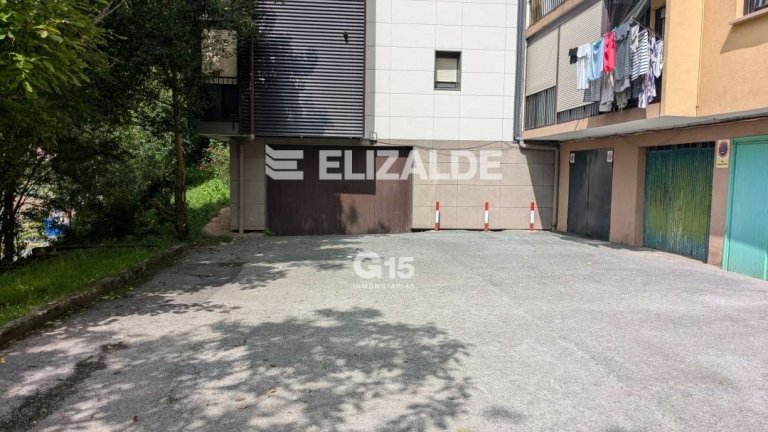 Foto 1 de LOCAL EN LAUAIZETA