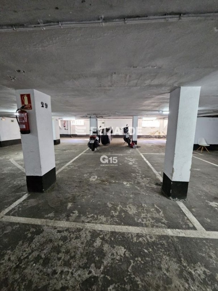 Foto 3 de RAYA DE GARAJE PARA COCHE MEDIANO