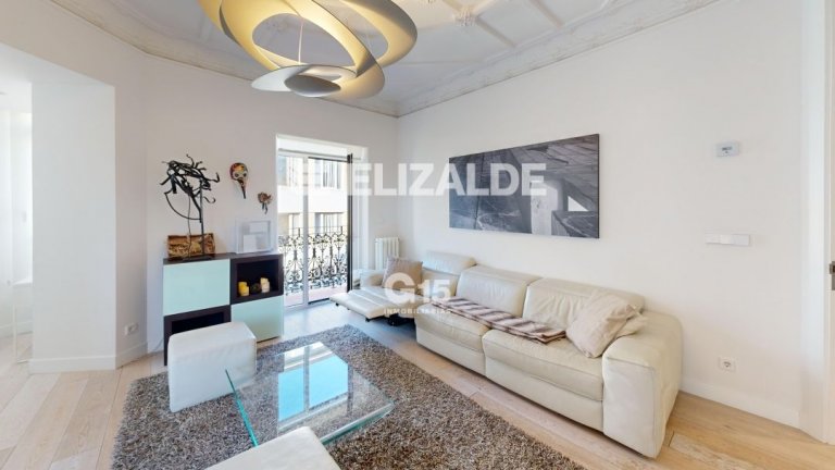 Foto 8 de ESPECTACULAR PISO EN ESQUINA