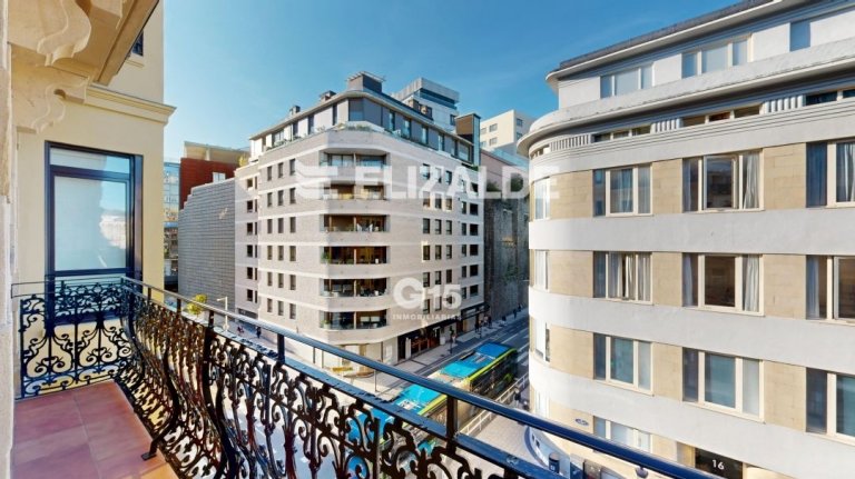 Foto 18 de ESPECTACULAR PISO EN ESQUINA