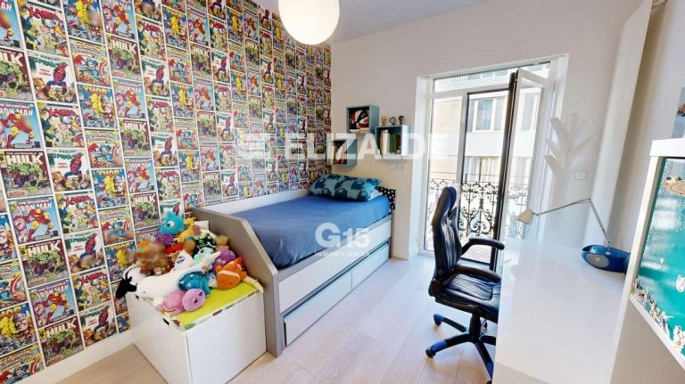 Foto 30 de ESPECTACULAR PISO EN ESQUINA