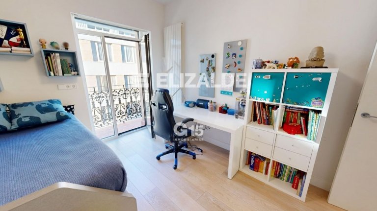 Foto 31 de ESPECTACULAR PISO EN ESQUINA