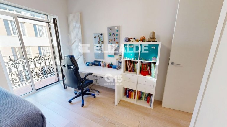 Foto 32 de ESPECTACULAR PISO EN ESQUINA