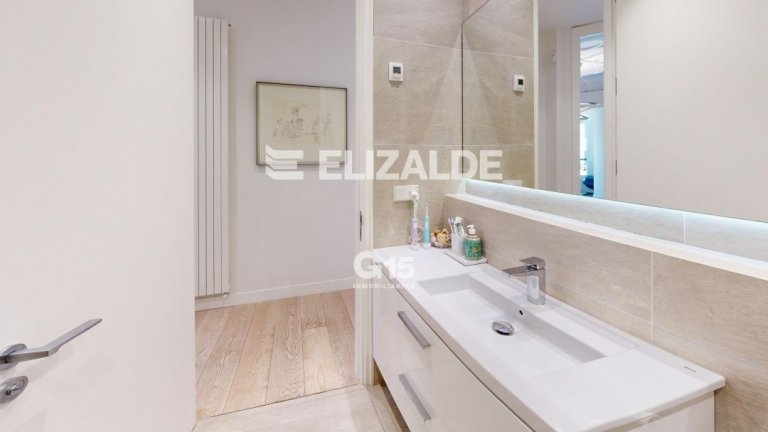 Foto 54 de ESPECTACULAR PISO EN ESQUINA