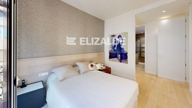 Foto 56 de ESPECTACULAR PISO EN ESQUINA