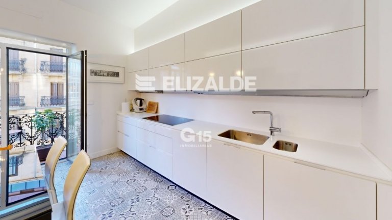 Foto 62 de ESPECTACULAR PISO EN ESQUINA