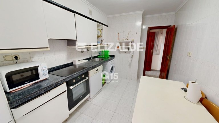 Foto 21 de En el centro de Lasarte