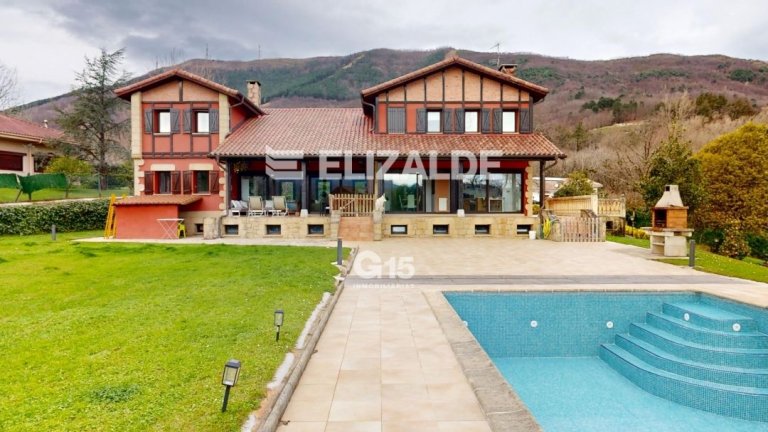 Foto 9 de IMPONENTE CASA EN JAIZUBIA - HONDARRIBIA