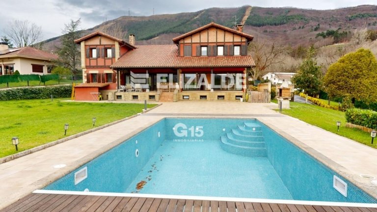 Foto 10 de IMPONENTE CASA EN JAIZUBIA - HONDARRIBIA