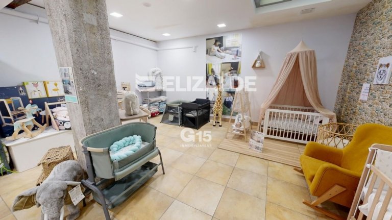 Foto 10 de GRAN LOCAL COMERCIAL EN CALLE EASO