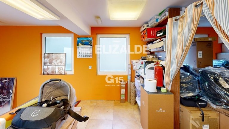 Foto 13 de GRAN LOCAL COMERCIAL EN CALLE EASO