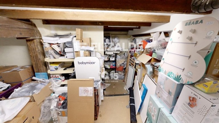 Foto 16 de GRAN LOCAL COMERCIAL EN CALLE EASO