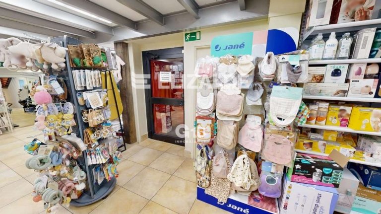 Foto 17 de GRAN LOCAL COMERCIAL EN CALLE EASO