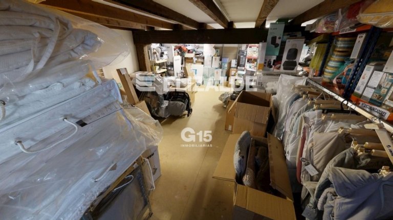 Foto 21 de GRAN LOCAL COMERCIAL EN CALLE EASO