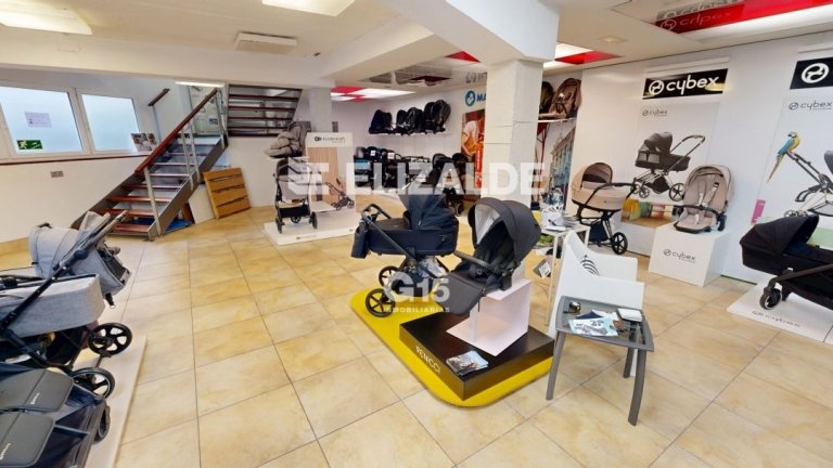 Foto 30 de GRAN LOCAL COMERCIAL EN CALLE EASO