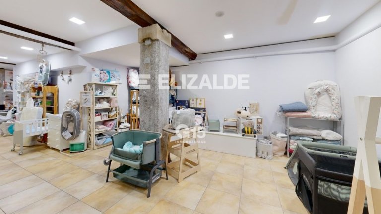 Foto 31 de GRAN LOCAL COMERCIAL EN CALLE EASO