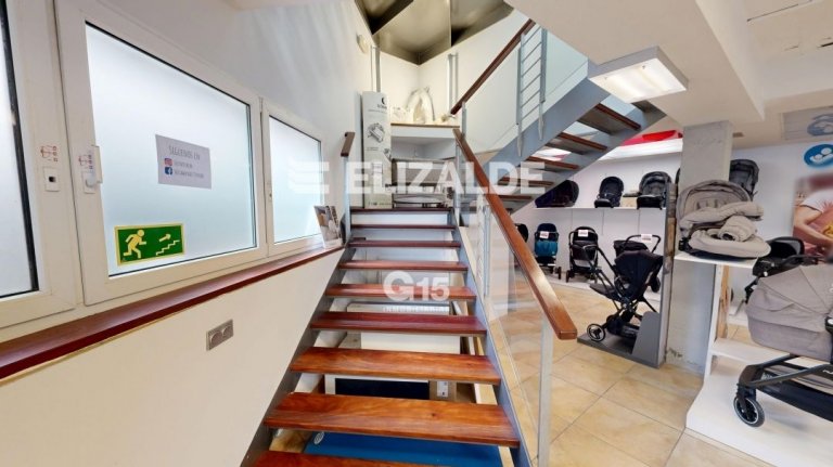 Foto 32 de GRAN LOCAL COMERCIAL EN CALLE EASO