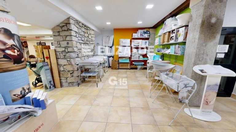 Foto 33 de GRAN LOCAL COMERCIAL EN CALLE EASO