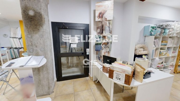 Foto 40 de GRAN LOCAL COMERCIAL EN CALLE EASO