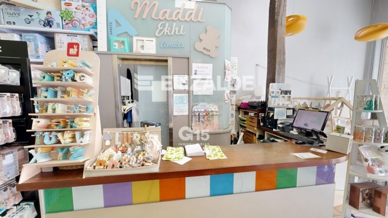 Foto 41 de GRAN LOCAL COMERCIAL EN CALLE EASO