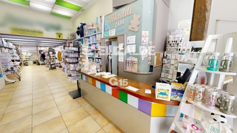 Foto 43 de GRAN LOCAL COMERCIAL EN CALLE EASO