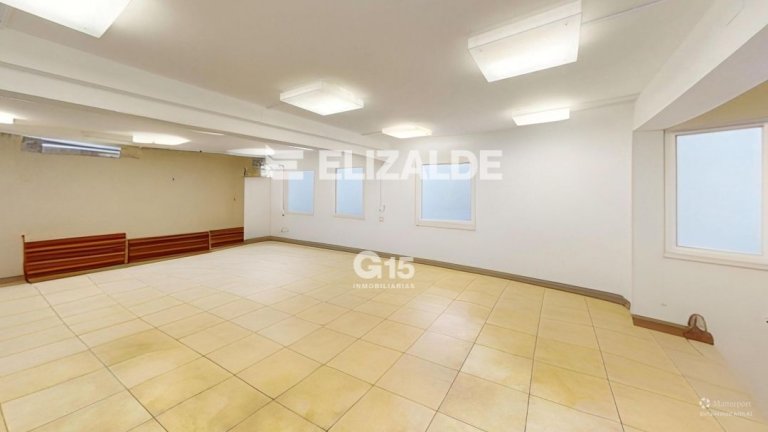 Foto 55 de GRAN LOCAL COMERCIAL EN CALLE EASO