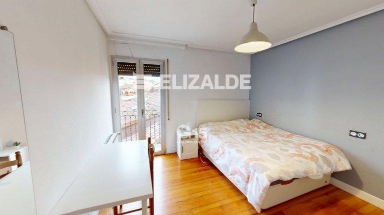 Foto 6 de En el centro de Lasarte