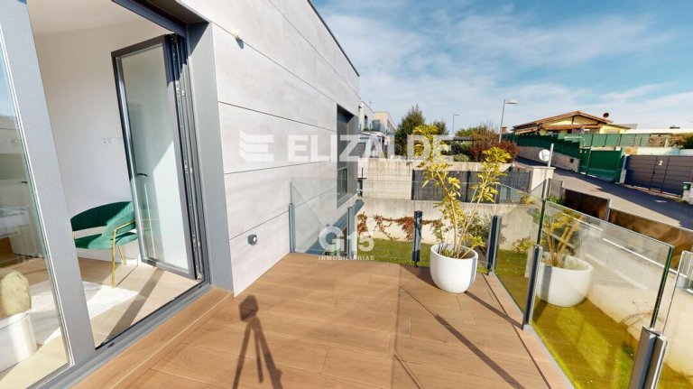 Foto 14 de HERMOSA VILLA, CON TERRAZA, JARDIN, EN ATOTXA ERREKA