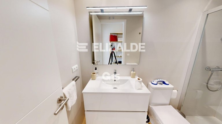 Foto 34 de HERMOSA VILLA, CON TERRAZA, JARDIN, EN ATOTXA ERREKA