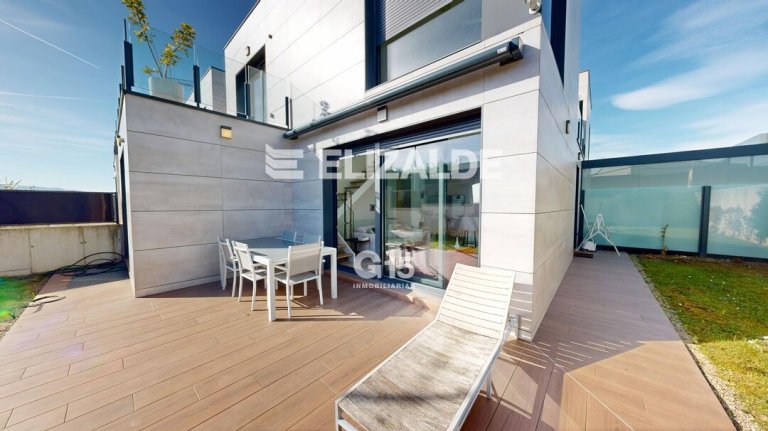 Foto 38 de HERMOSA VILLA, CON TERRAZA, JARDIN, EN ATOTXA ERREKA