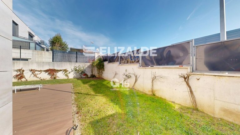 Foto 40 de HERMOSA VILLA, CON TERRAZA, JARDIN, EN ATOTXA ERREKA