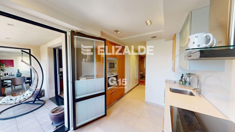 Foto 7 de ESQUINA IMPECABLE TERRAZA