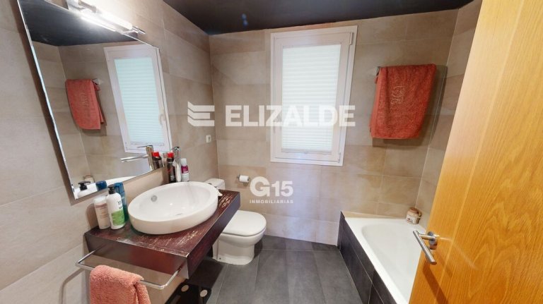 Foto 12 de ESQUINA IMPECABLE TERRAZA