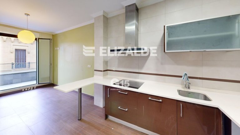 Foto 16 de ÁTICO CON TERRAZA en EUSKAL HERRIA KALEA