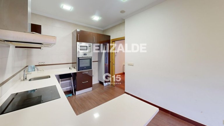 Foto 18 de ÁTICO CON TERRAZA en EUSKAL HERRIA KALEA