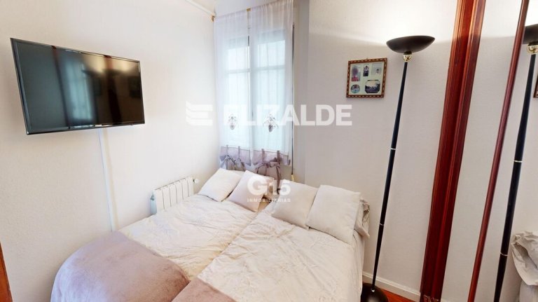 Foto 11 de PRECIOSO ÁTICO CON TERRAZA SUR