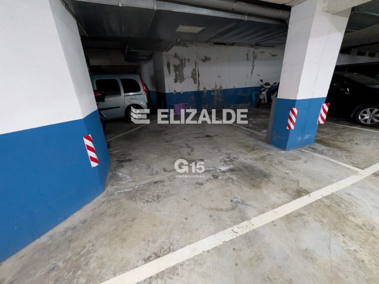 Foto 3 de RAYA DE GARAJE PARA COCHE Y DOS MOTOS