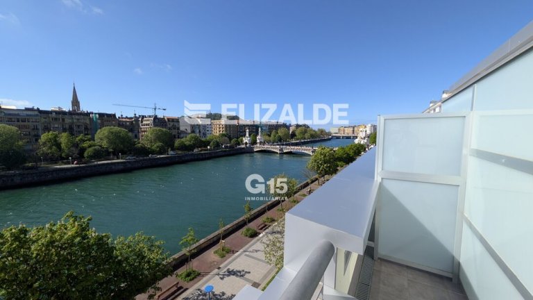 Foto 26 de ÁTICO DÚPLEX CON TERRAZA Y VISTAS AL RÍO