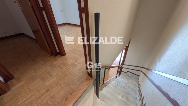 Foto 32 de ÁTICO DÚPLEX CON TERRAZA Y VISTAS AL RÍO