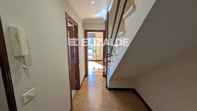 Foto 38 de ÁTICO DÚPLEX CON TERRAZA Y VISTAS AL RÍO