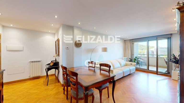 Foto 11 de PRECIOSA VIVIENDA CON VISTAS AL RÍO
