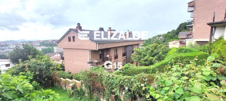 Foto 2 de PISO EN RODIL: 3hab, 2baños, terraza, vistas, raya garaje, trastero en bajo cubierta.