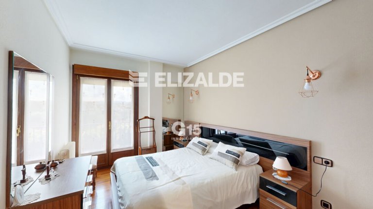 Foto 21 de PISO EN RODIL: 3hab, 2baños, terraza, vistas, raya garaje, trastero en bajo cubierta.