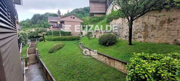 Foto 30 de PISO EN RODIL: 3hab, 2baños, terraza, vistas, raya garaje, trastero en bajo cubierta.