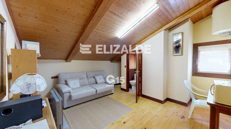 Foto 34 de PISO EN RODIL: 3hab, 2baños, terraza, vistas, raya garaje, trastero en bajo cubierta.