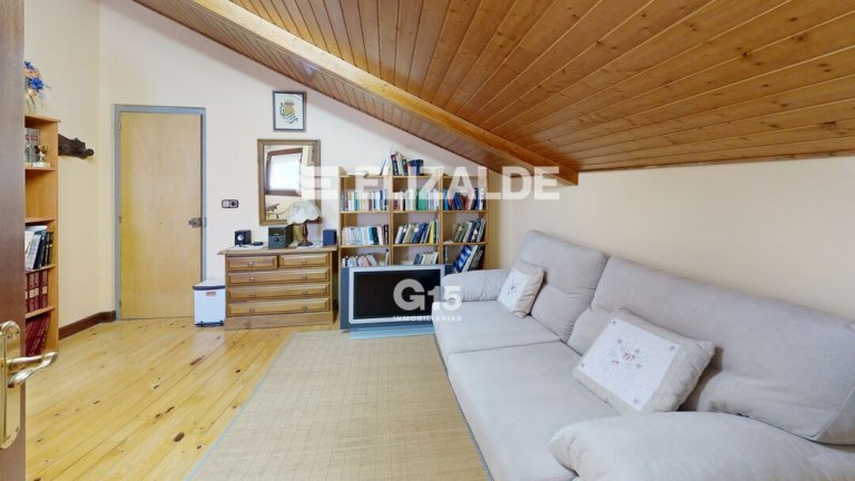 Foto 38 de PISO EN RODIL: 3hab, 2baños, terraza, vistas, raya garaje, trastero en bajo cubierta.