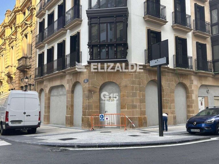 Foto 9 de LOCAL COMERCIAL DE OBRA NUEVA en la calle ALDAMAR con calle IÑIGO